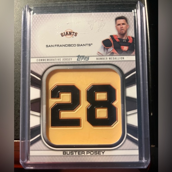 Buster Posey jersey number medallion card - Picture 1 of 2
